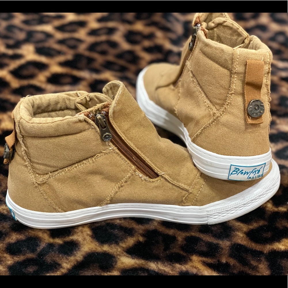 Like New Blowfish Sneaker Booties Sz 10